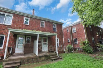 53 S Burgess Ave in Columbus, OH - Foto de edificio - Building Photo