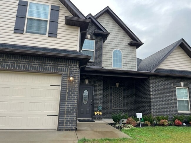 1366 Dan Brown Dr in Clarksville, TN - Building Photo - Building Photo