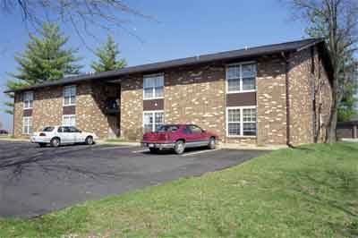 Silver Oaks I in Edwardsville, IL - Building Photo