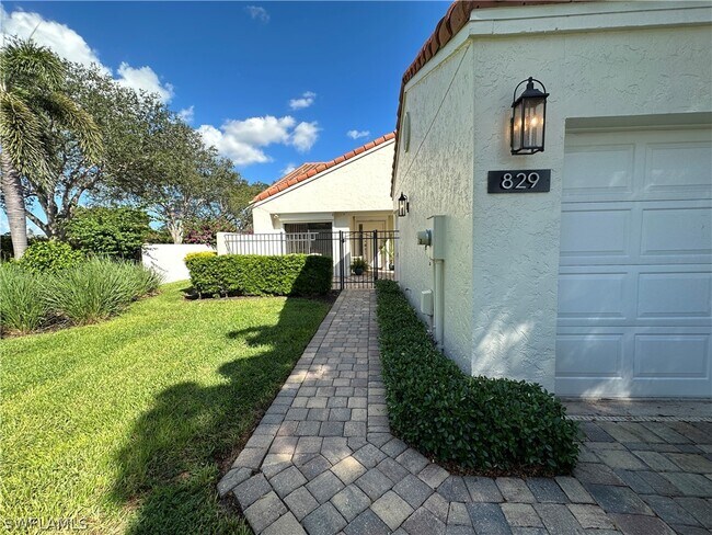 property at 829 Reef Point Cir