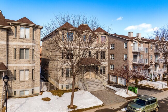 7583 André-Arnoux St in Montréal, QC - Building Photo - Building Photo