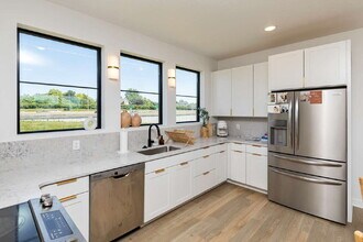 1389 Keosauqua Way in Des Moines, IA - Building Photo - Building Photo