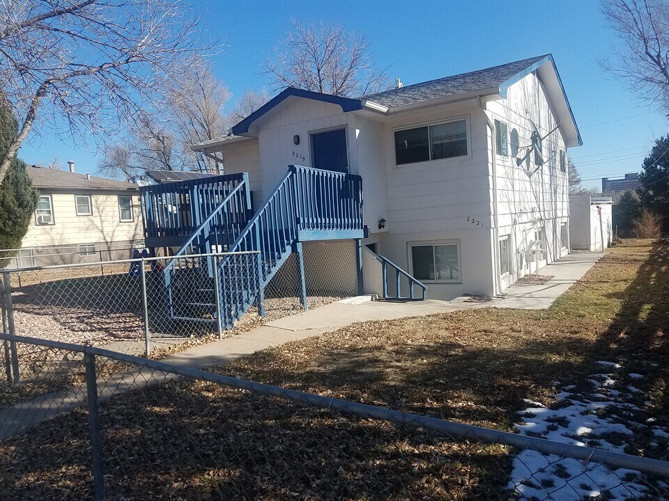 2221 Cooper Ave, Unit 2219 Cooper Ave Top in Colorado Springs, CO - Building Photo
