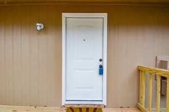 51 Harbour Row Dr in Coldspring, TX - Building Photo - Building Photo