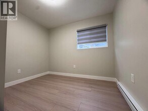 6869 Gladstone St in Vancouver, BC - Building Photo - Building Photo