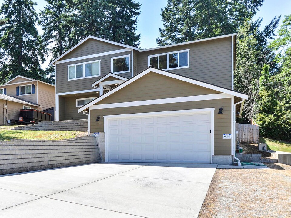 29701 24th Ave S in Federal Way, WA - Building Photo