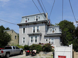 1028 Coates St Apartments