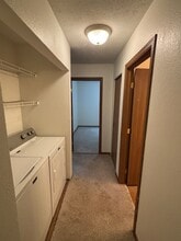 3921 Emily Ln in Traverse City, MI - Foto de edificio - Building Photo