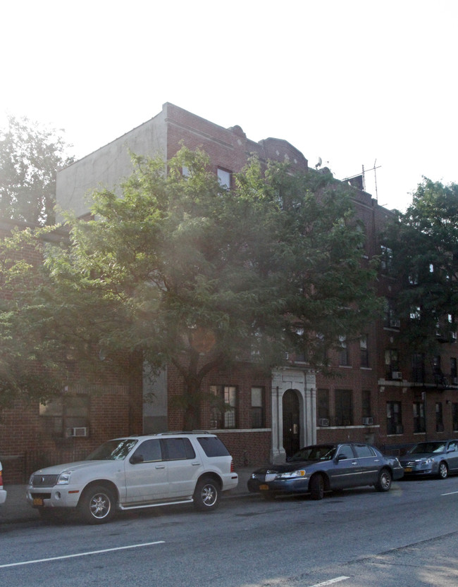 623 Howard Ave in Brooklyn, NY - Building Photo - Building Photo