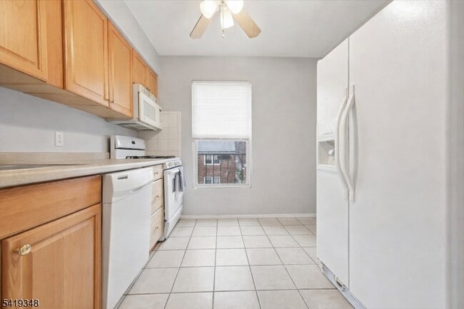 343 Bloomfield Ave in Verona, NJ - Building Photo - Building Photo