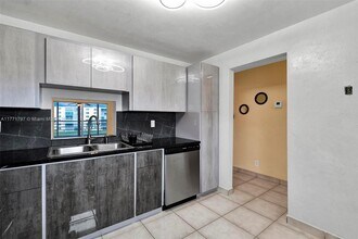 431 SE 3rd St in Dania Beach, FL - Building Photo - Building Photo