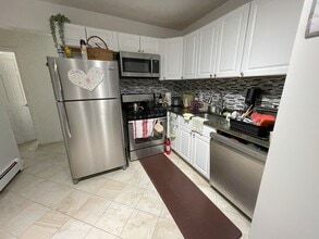 33 Valley Rd in Greenwich, CT - Building Photo - Building Photo