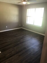 1843 W Jackson St-Unit -B in Tupelo, MS - Building Photo - Building Photo