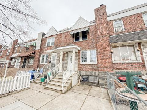 4246 Castor Ave in Philadelphia, PA - Building Photo - Building Photo