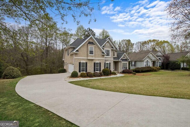 property at 813 Deerwood Dr