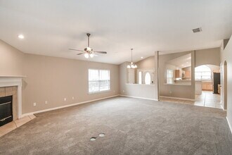 6065 Winding Bridge Dr in Jacksonville, FL - Building Photo - Building Photo