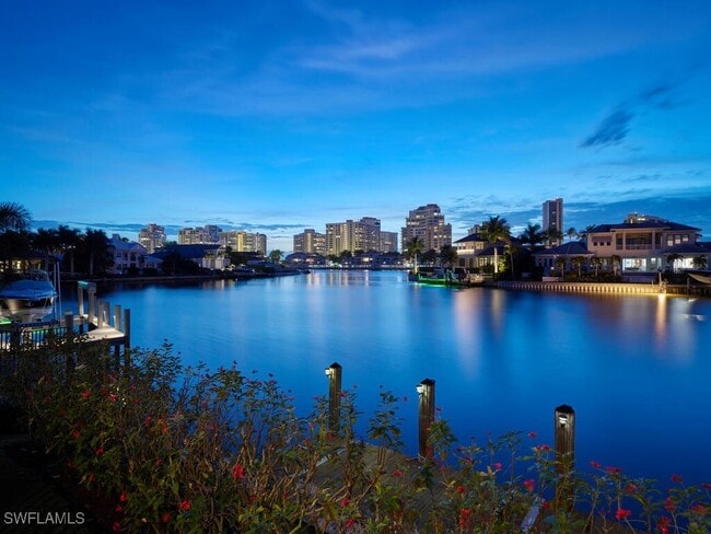 4419 Crayton Rd in Naples, FL - Building Photo - Building Photo