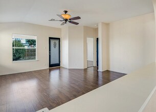 238 Starling Creek in New Braunfels, TX - Building Photo - Building Photo