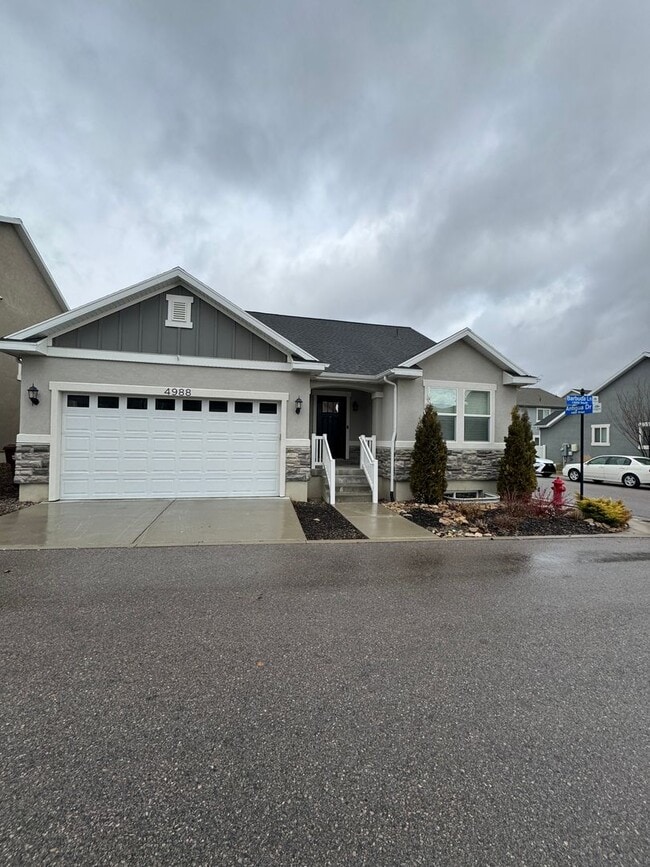 property at 4988 W Barbuda Ln