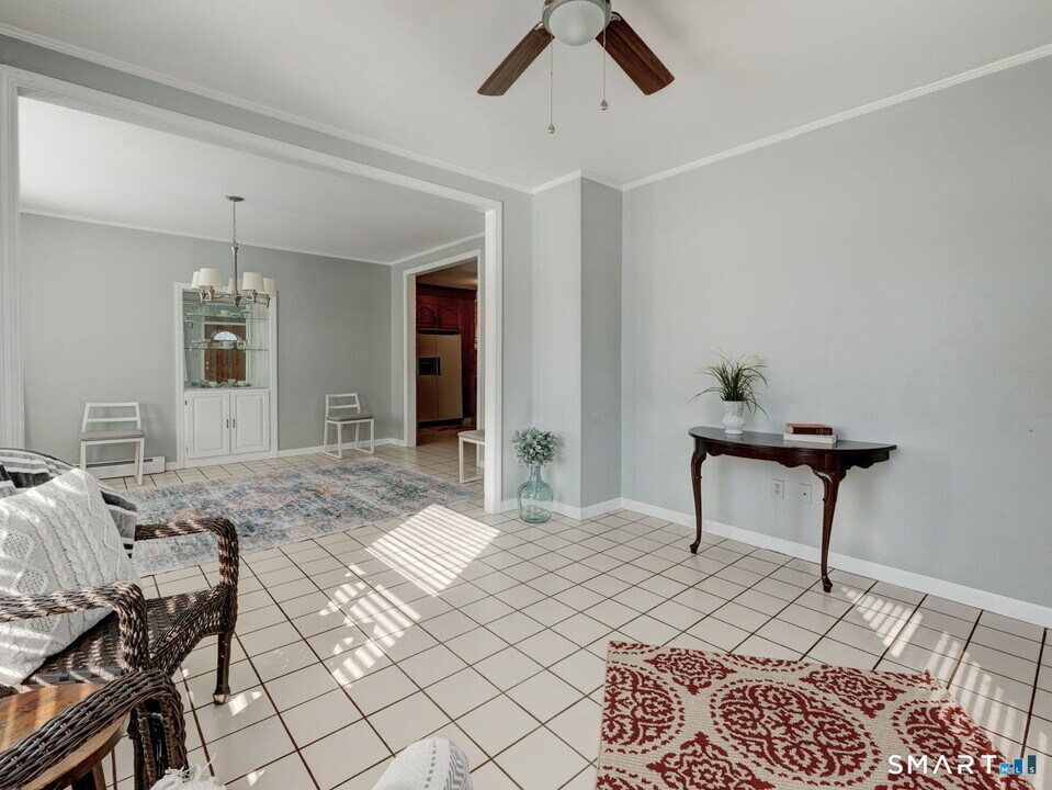 176 New Litchfield St in Torrington, CT - Building Photo