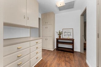 2551 S Waverly Ave in Redding, CA - Building Photo - Building Photo