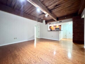 4 Bishop St, Unit G17 in Framingham, MA - Building Photo - Building Photo