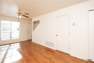 4003 Pilgram Dr in Killeen, TX - Building Photo - Building Photo