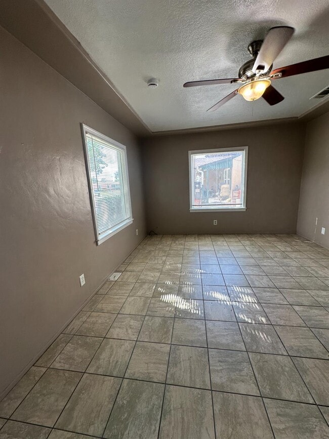 626 W Vassar Ave in Fresno, CA - Building Photo - Building Photo