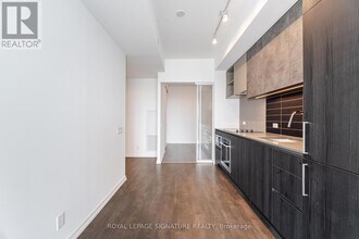 7890 Jane St in Vaughan, ON - Building Photo - Building Photo
