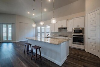 1028 Kerrwood Wy in Leander, TX - Building Photo - Building Photo