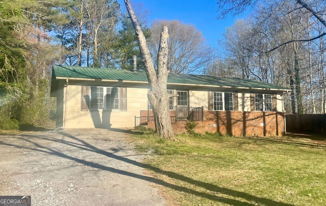 273 S Grant St in Alto, GA - Building Photo