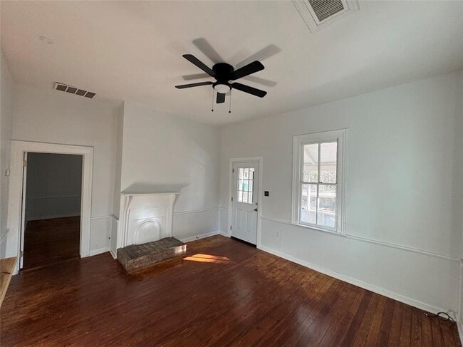 194 N Clarendon Ave in Avondale Estates, GA - Building Photo - Building Photo