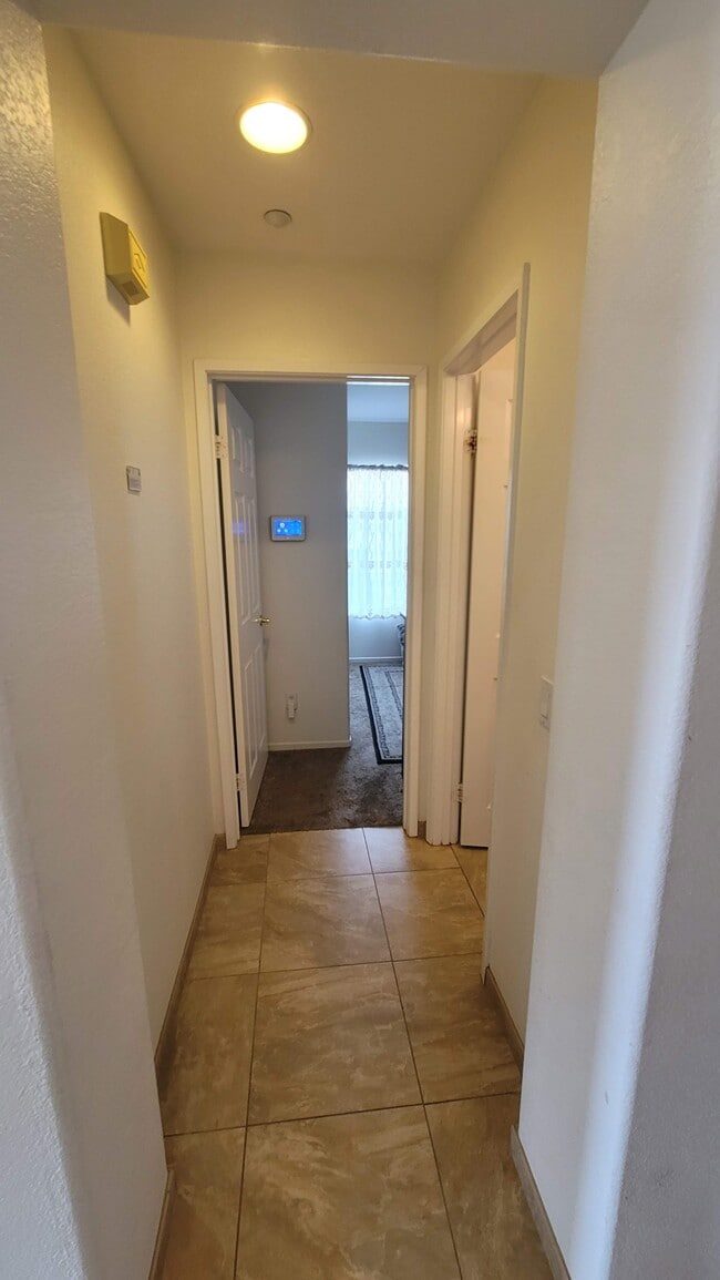 2422 Pointe Pkwy in Spring Valley, CA - Building Photo - Building Photo