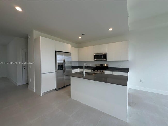 18977 SW 344th Terrace in Homestead, FL - Foto de edificio - Building Photo