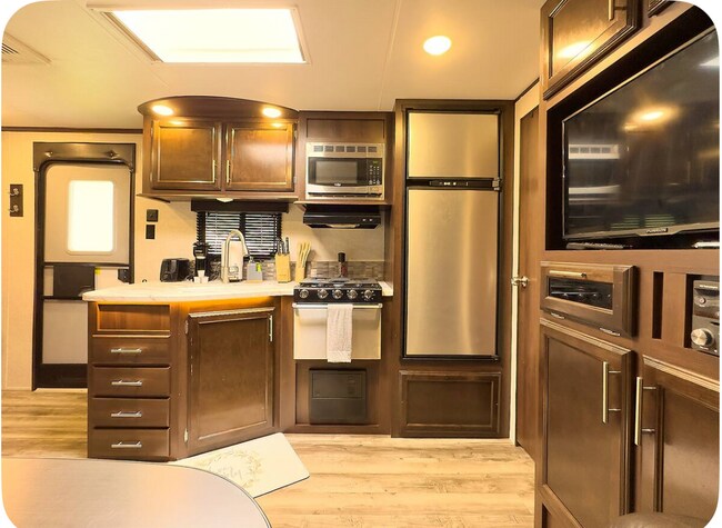 414 Phippen Waiters Rd, Unit Unit #3 in Dania Beach, FL - Foto de edificio - Building Photo