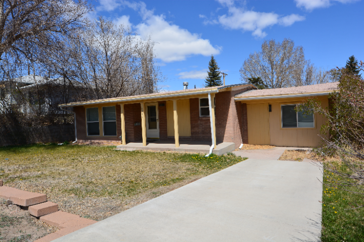 1920 E Pershing Blvd in Cheyenne, WY - Building Photo