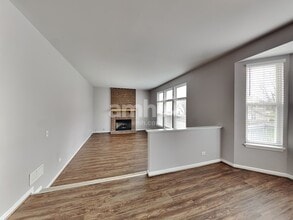 9781 Chetwood Dr in Huntley, IL - Foto de edificio - Building Photo