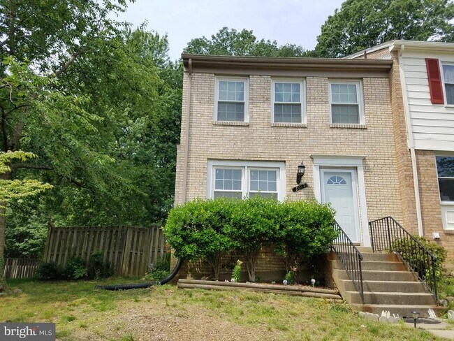 property at 2077 Pilgrim Dr