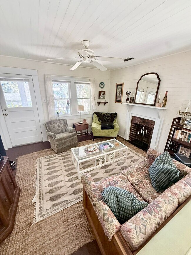 136 Easy St in Athens, GA - Building Photo - Building Photo