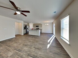 114 Boat Clb Ln in Lexington, SC - Building Photo