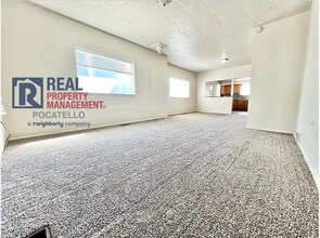 357 Sue Rd in Pocatello, ID - Building Photo - Building Photo