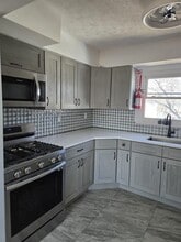 707 Cedar St in Lyndhurst, NJ - Building Photo - Building Photo