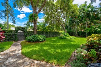 228 SW 31st Rd in Miami, FL - Building Photo - Building Photo