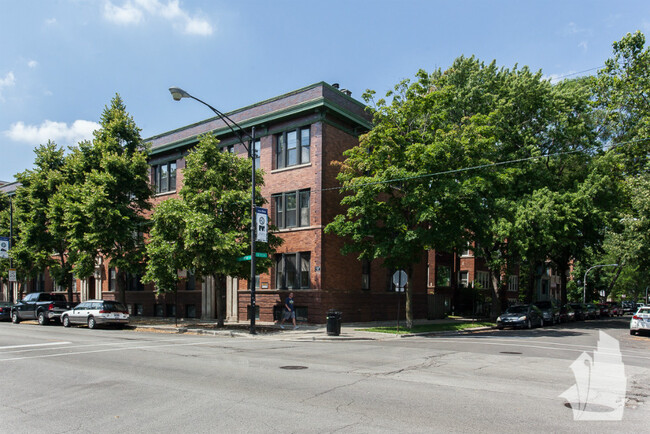 3856 N Southport Ave, Unit 2 in Chicago, IL - Building Photo - Building Photo