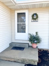 13057 Velp Ave in Green Bay, WI - Building Photo - Building Photo