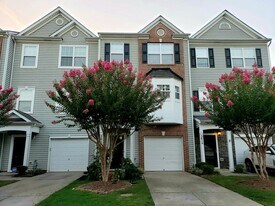 2616 Wyntercrest Ln in Durham, NC - Building Photo
