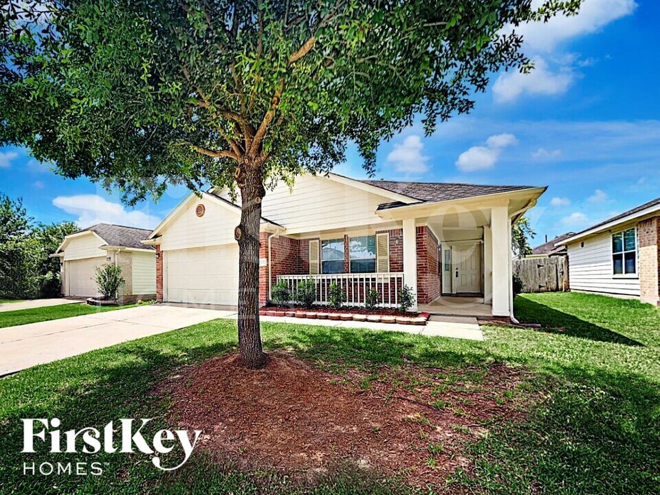 19707 Cozy Cabbin Dr in Katy, TX - Foto de edificio