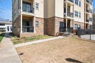 2230 Cheshire Bridge Rd NE in Atlanta, GA - Building Photo - Building Photo