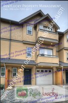 5614 28th Ave NW in Seattle, WA - Building Photo