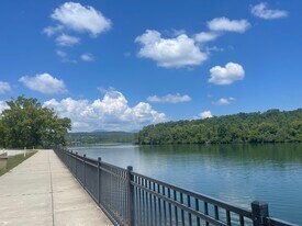 121 Arcadia Ln, Unit C in Oak Ridge, TN - Building Photo